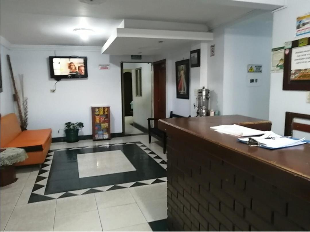 Hotel Consuelo Tunja Esterno foto